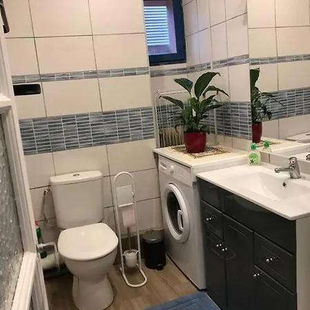 Apartment Superbe T2 Dans Un Parc Arbore